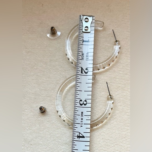 transparent lucite hoop earrings with crystal accents - Picture 8 of 9